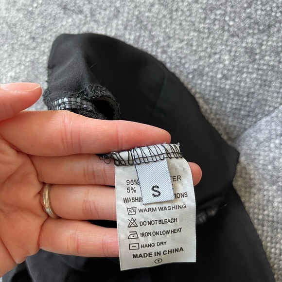 Cute mesh black corset bodysuit
Size: S - Picture 7 of 10